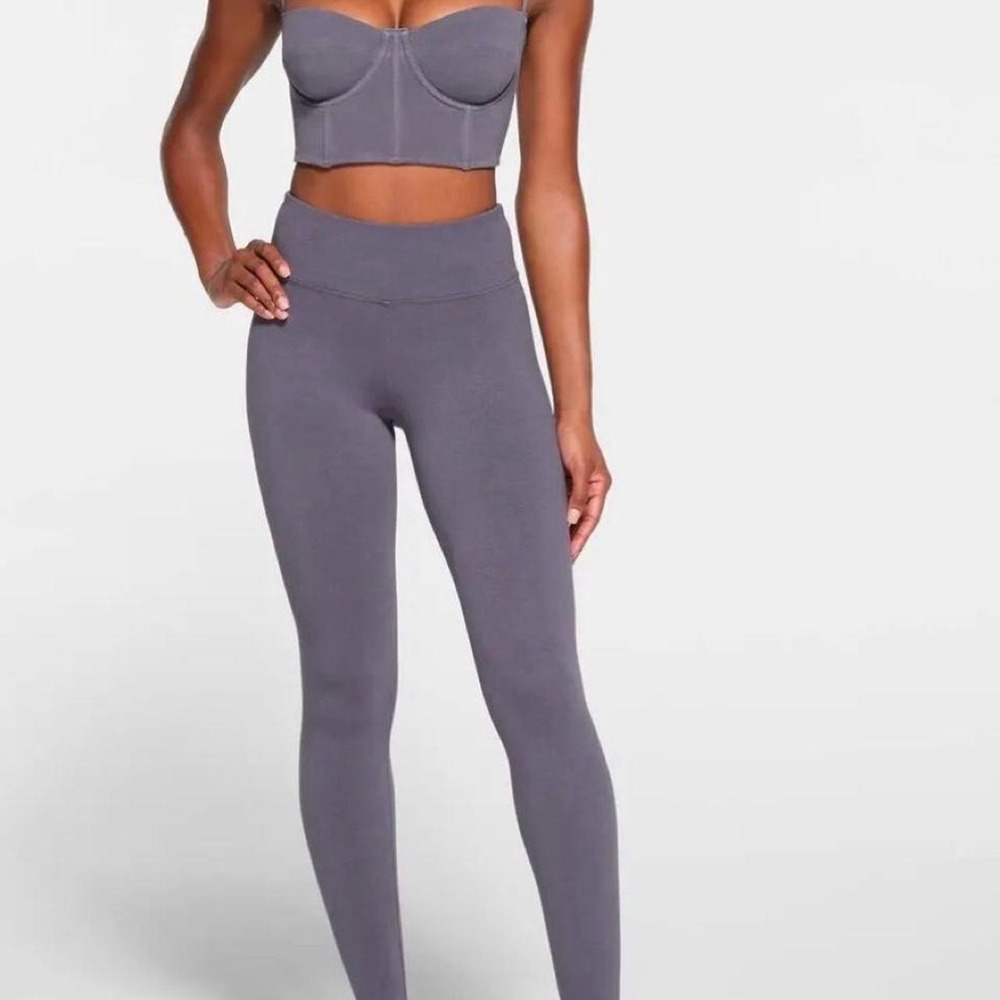 SKIMS Outdoor Bustier in Blue Steel
Y2K minimal streetwear sculpting top